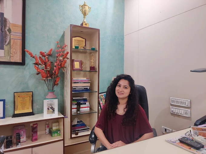  Shubhra Shukla